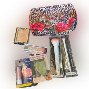 Estée Lauder Cosmetics Bag Stuffed With Make Up & Skin Care NWT